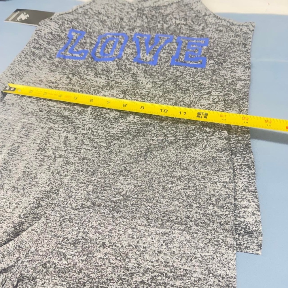 Athletic workout set  2pc Grey Marl Racerback top capris L/XL. 4 set bundle - Picture 5 of 8